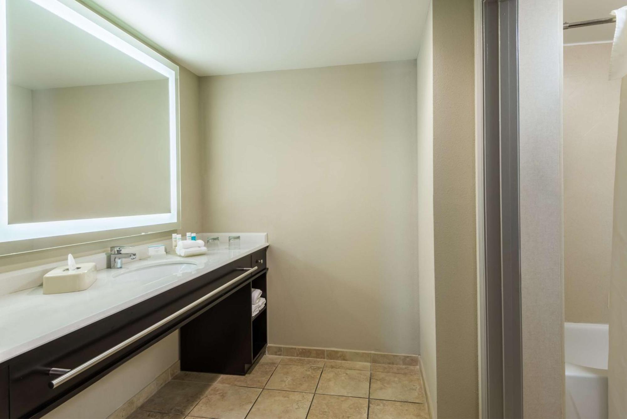 Larkspur Landing Extended Stay Suites St Louis Riverport Maryland Heights Exterior photo