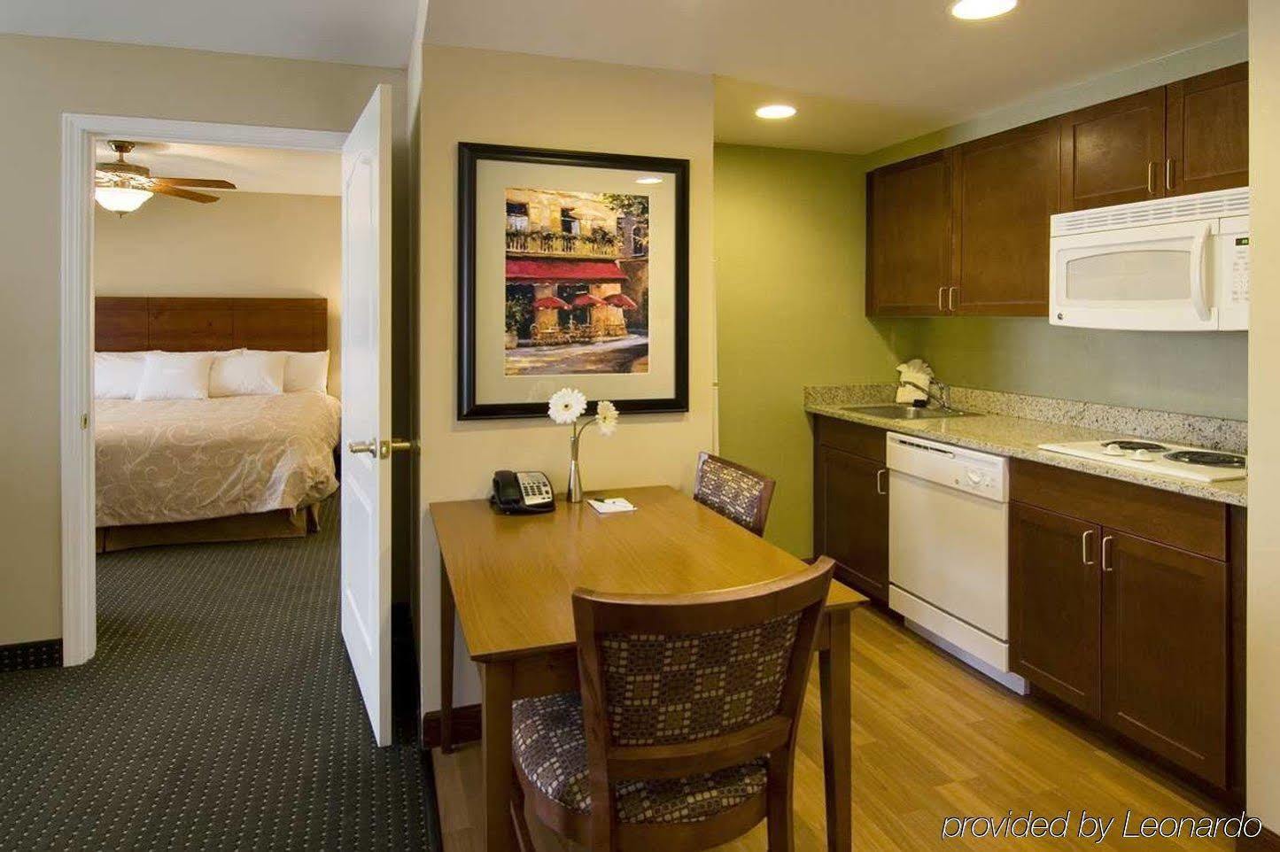 Larkspur Landing Extended Stay Suites St Louis Riverport Maryland Heights Exterior photo